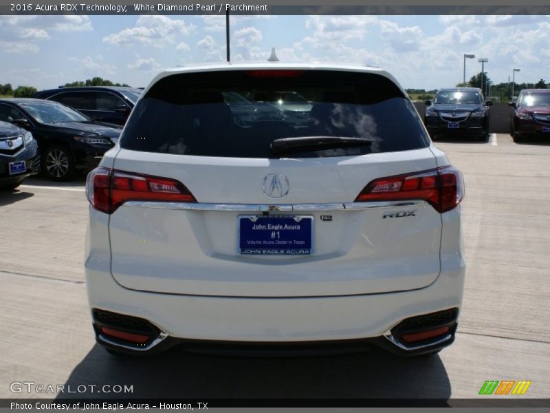 White Diamond Pearl / Parchment 2016 Acura RDX Technology