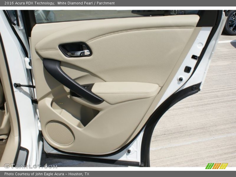 White Diamond Pearl / Parchment 2016 Acura RDX Technology