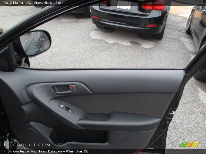 Ebony Black / Black 2012 Kia Forte EX