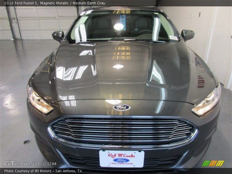 Magnetic Metallic / Medium Earth Gray 2016 Ford Fusion S