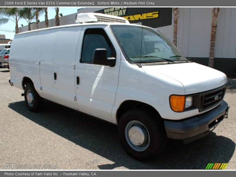 Oxford White / Medium Flint Grey 2006 Ford E Series Van E350 Commercial Extended