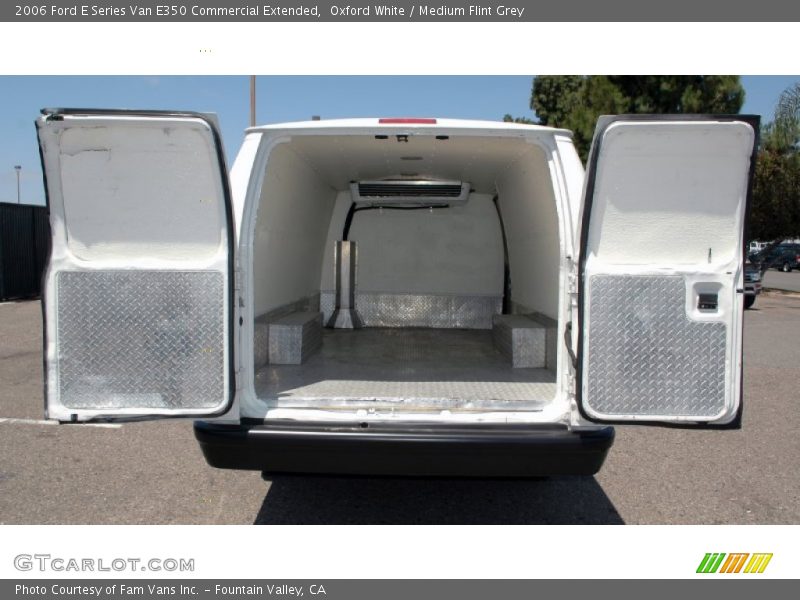 Oxford White / Medium Flint Grey 2006 Ford E Series Van E350 Commercial Extended