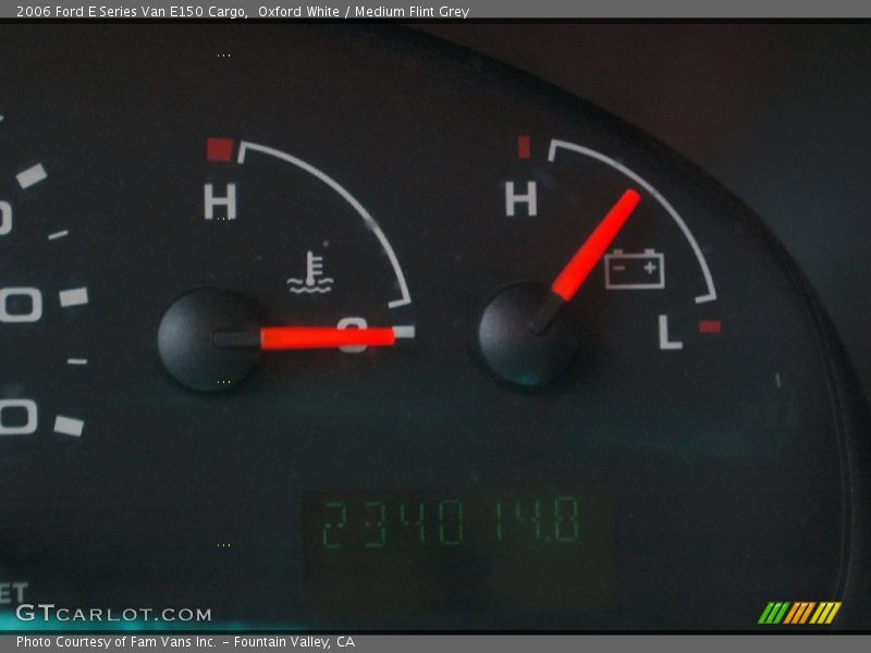 Oxford White / Medium Flint Grey 2006 Ford E Series Van E150 Cargo