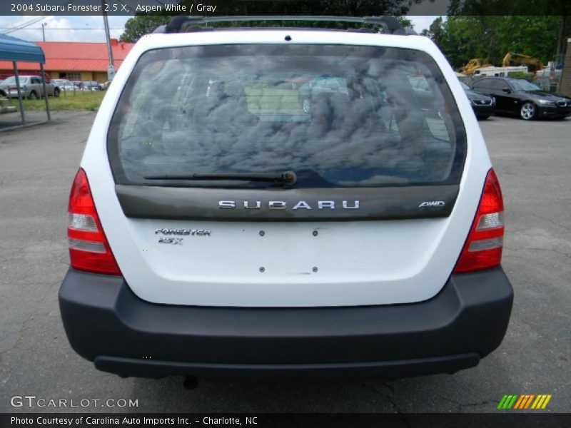 Aspen White / Gray 2004 Subaru Forester 2.5 X