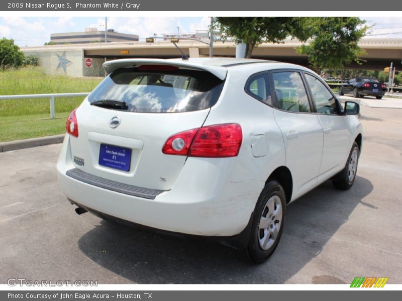 Phantom White / Gray 2009 Nissan Rogue S
