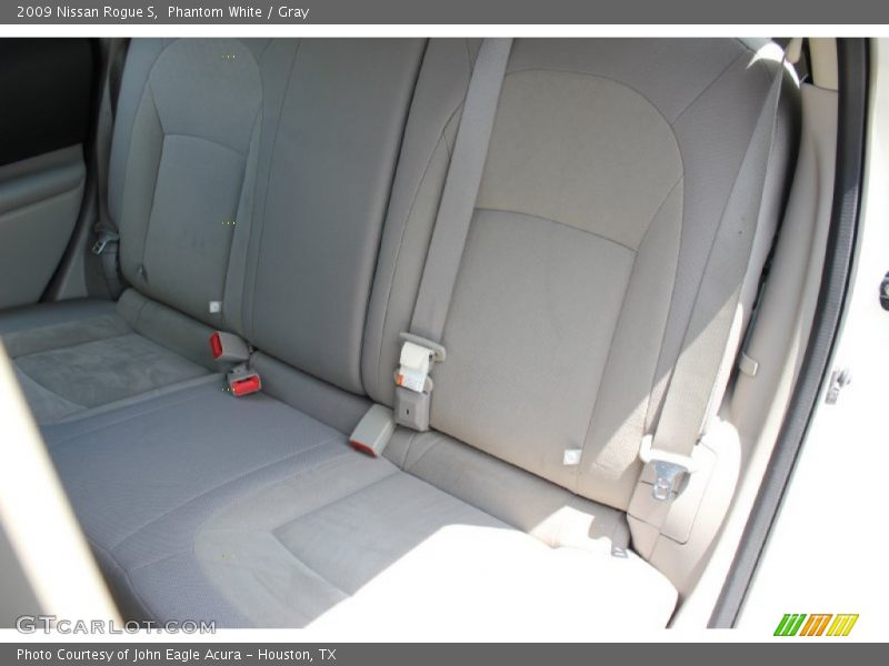 Phantom White / Gray 2009 Nissan Rogue S