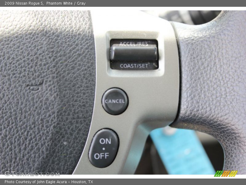 Phantom White / Gray 2009 Nissan Rogue S