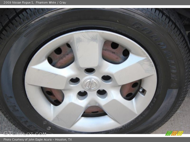 Phantom White / Gray 2009 Nissan Rogue S