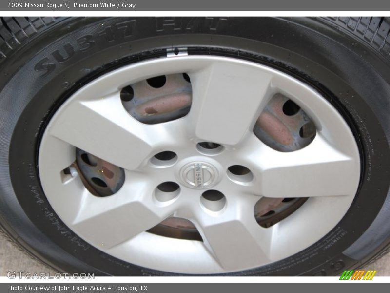 Phantom White / Gray 2009 Nissan Rogue S