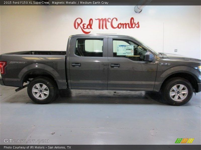 Magnetic Metallic / Medium Earth Gray 2015 Ford F150 XL SuperCrew