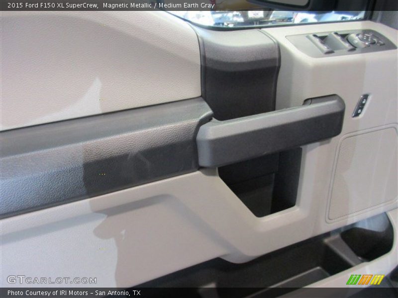 Magnetic Metallic / Medium Earth Gray 2015 Ford F150 XL SuperCrew