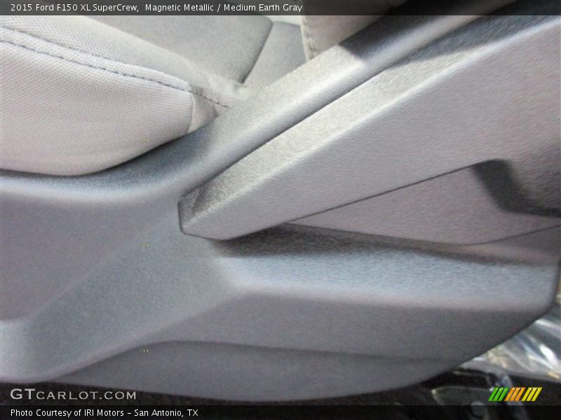 Magnetic Metallic / Medium Earth Gray 2015 Ford F150 XL SuperCrew