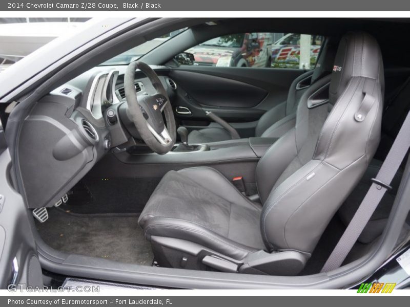 Front Seat of 2014 Camaro Z/28 Coupe