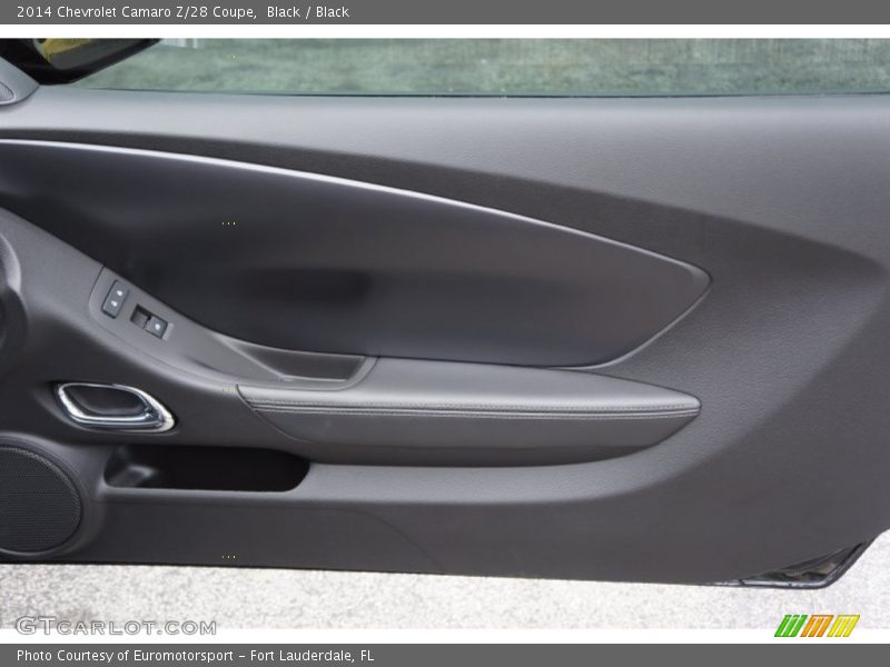 Black / Black 2014 Chevrolet Camaro Z/28 Coupe