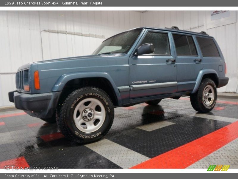 Front 3/4 View of 1999 Cherokee Sport 4x4
