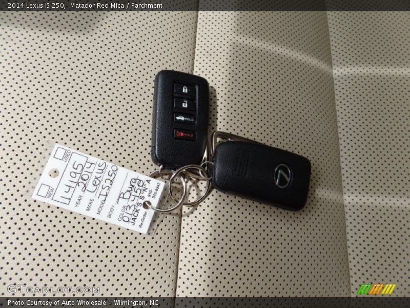 Matador Red Mica / Parchment 2014 Lexus IS 250