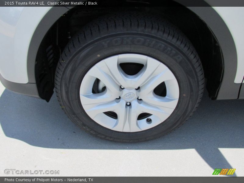 Classic Silver Metallic / Black 2015 Toyota RAV4 LE