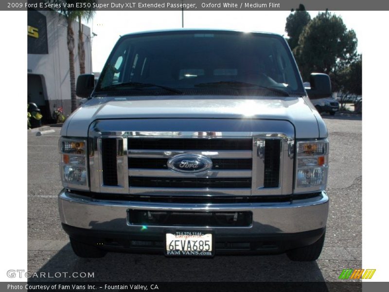 Oxford White / Medium Flint 2009 Ford E Series Van E350 Super Duty XLT Extended Passenger