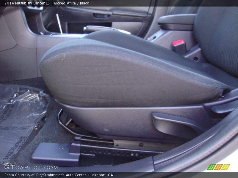 Wicked White / Black 2014 Mitsubishi Lancer ES