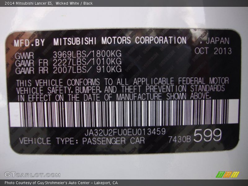 Wicked White / Black 2014 Mitsubishi Lancer ES