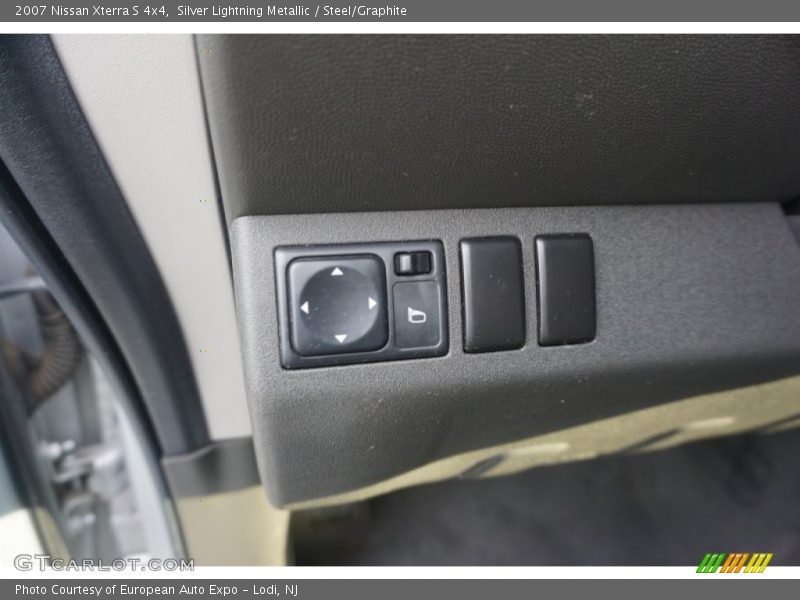 Silver Lightning Metallic / Steel/Graphite 2007 Nissan Xterra S 4x4