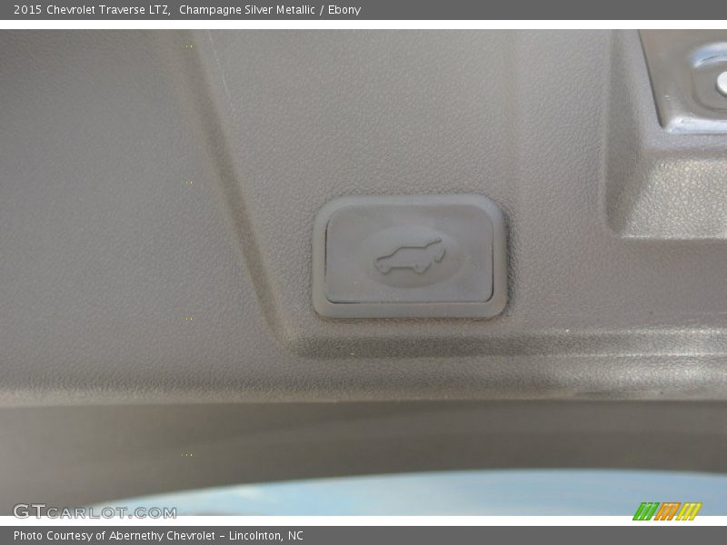 Champagne Silver Metallic / Ebony 2015 Chevrolet Traverse LTZ