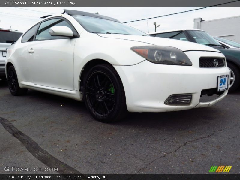 Super White / Dark Gray 2005 Scion tC