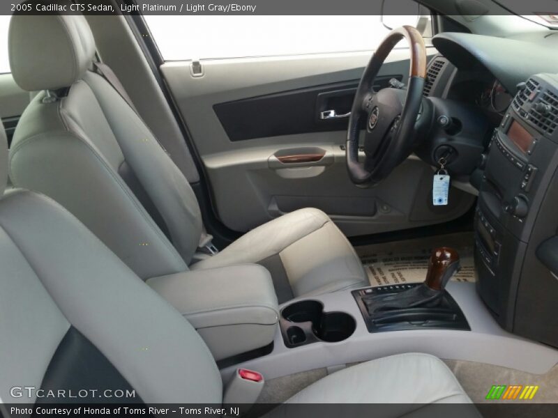Light Platinum / Light Gray/Ebony 2005 Cadillac CTS Sedan