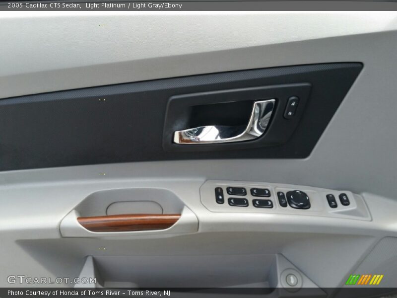 Light Platinum / Light Gray/Ebony 2005 Cadillac CTS Sedan