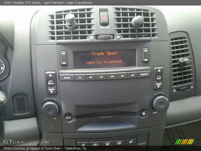 Light Platinum / Light Gray/Ebony 2005 Cadillac CTS Sedan