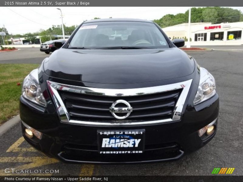 Super Black / Beige 2015 Nissan Altima 2.5 SV