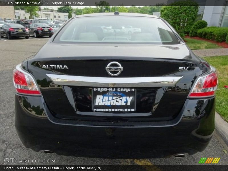 Super Black / Beige 2015 Nissan Altima 2.5 SV
