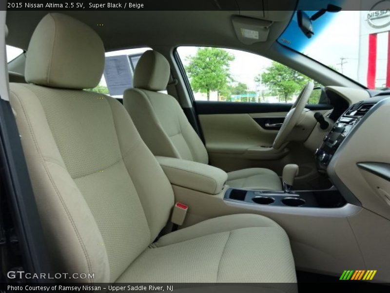 Super Black / Beige 2015 Nissan Altima 2.5 SV