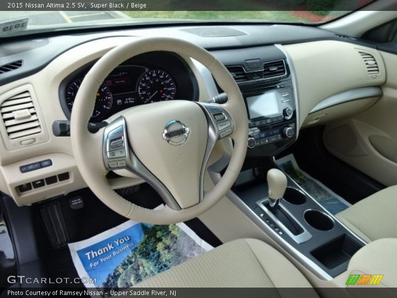 Super Black / Beige 2015 Nissan Altima 2.5 SV