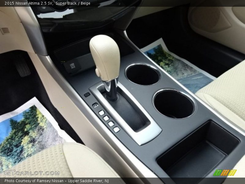 Super Black / Beige 2015 Nissan Altima 2.5 SV