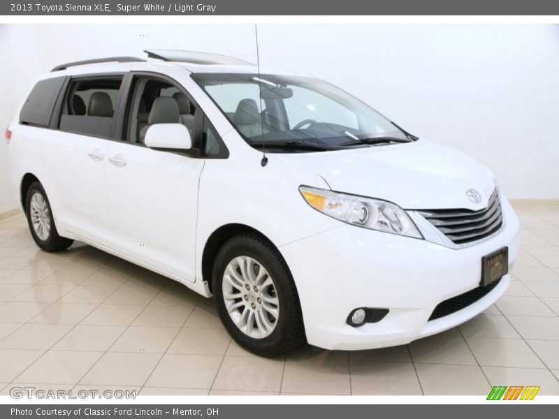 Super White / Light Gray 2013 Toyota Sienna XLE