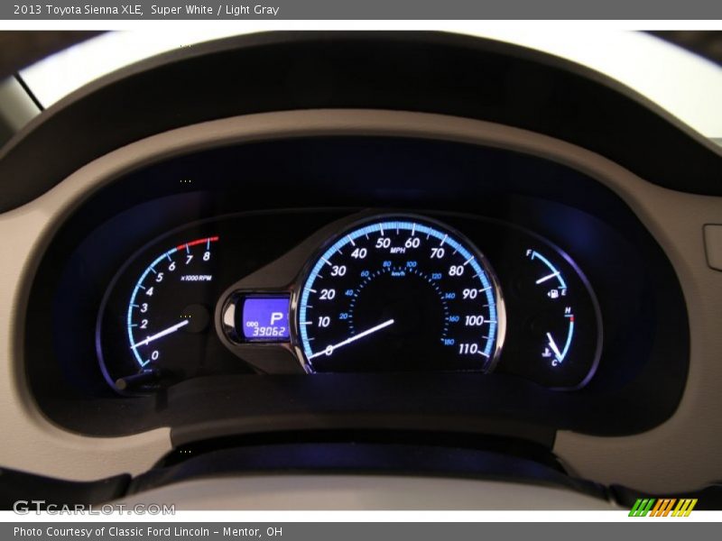 Super White / Light Gray 2013 Toyota Sienna XLE