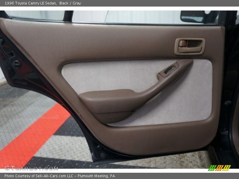 Black / Gray 1996 Toyota Camry LE Sedan