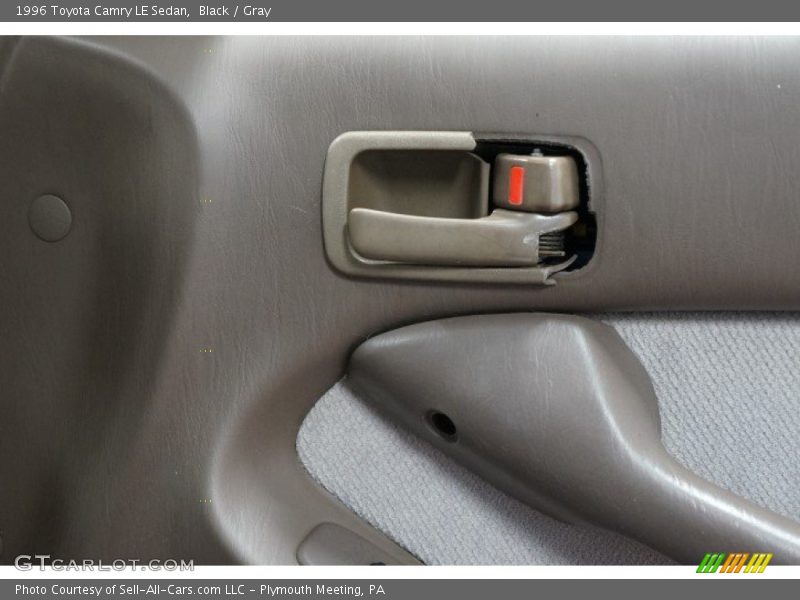Black / Gray 1996 Toyota Camry LE Sedan