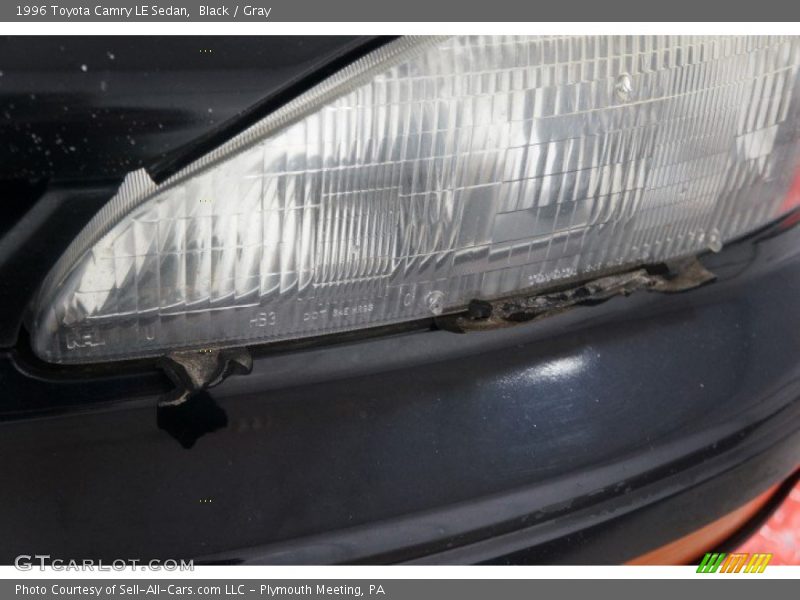 Black / Gray 1996 Toyota Camry LE Sedan