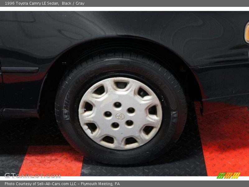 Black / Gray 1996 Toyota Camry LE Sedan
