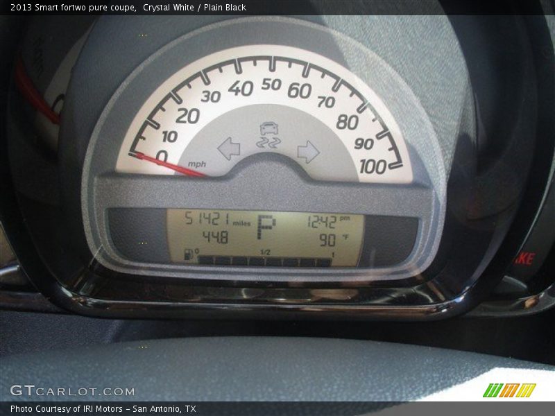 Crystal White / Plain Black 2013 Smart fortwo pure coupe
