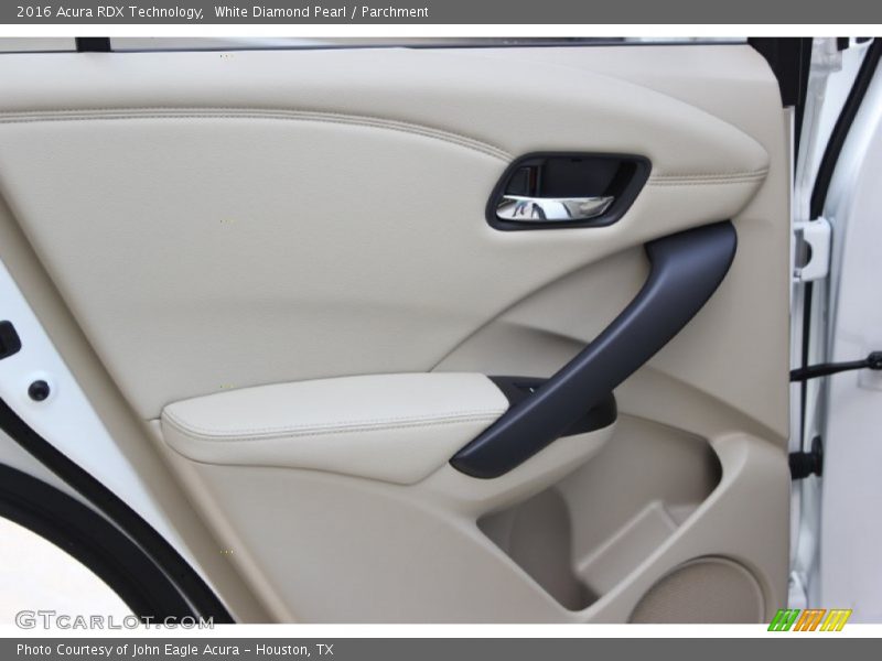 White Diamond Pearl / Parchment 2016 Acura RDX Technology