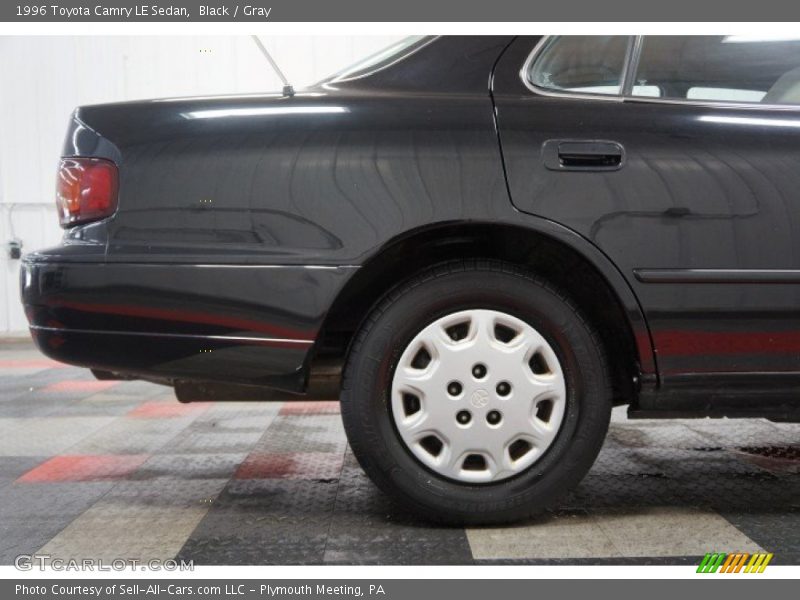 Black / Gray 1996 Toyota Camry LE Sedan