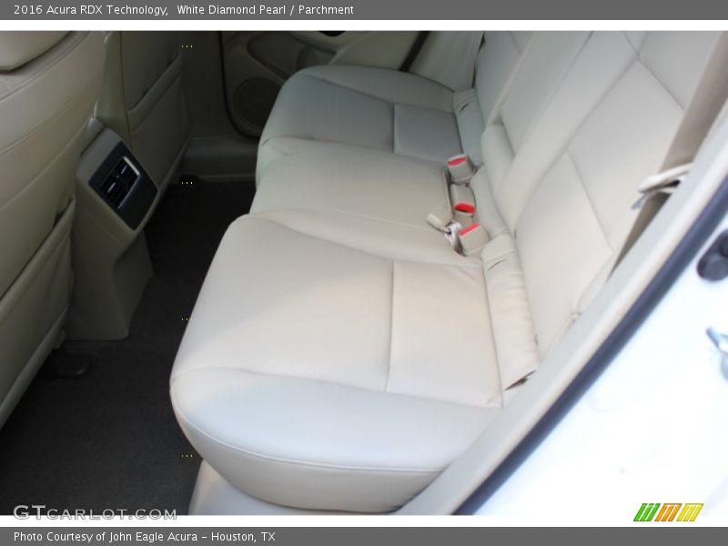 White Diamond Pearl / Parchment 2016 Acura RDX Technology