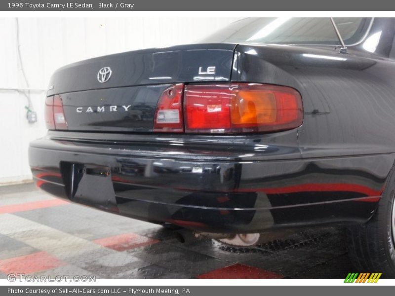 Black / Gray 1996 Toyota Camry LE Sedan