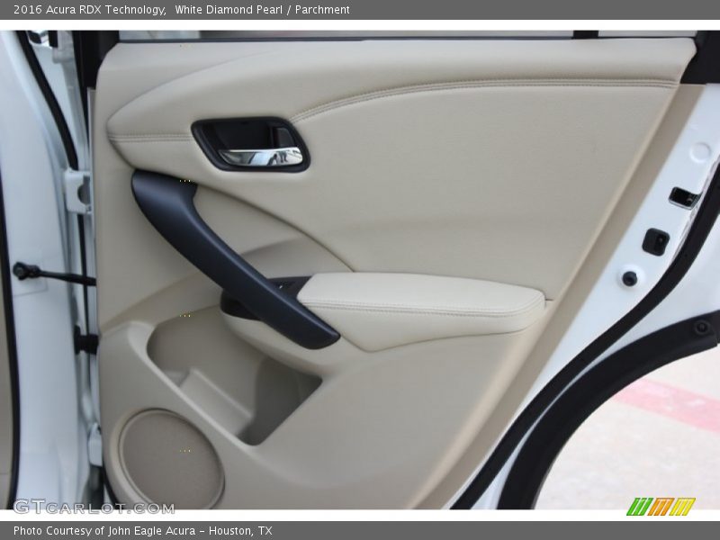 White Diamond Pearl / Parchment 2016 Acura RDX Technology