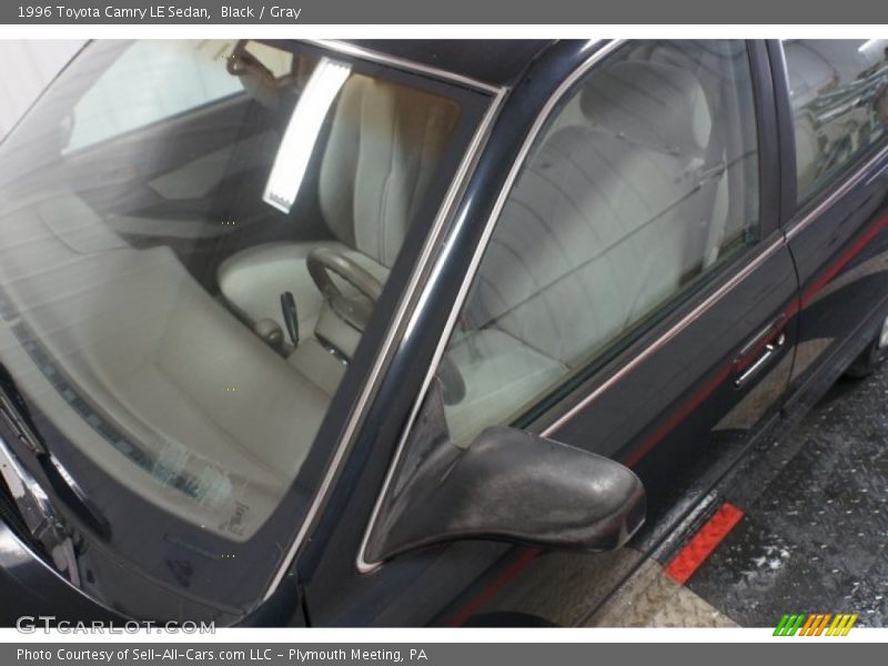 Black / Gray 1996 Toyota Camry LE Sedan