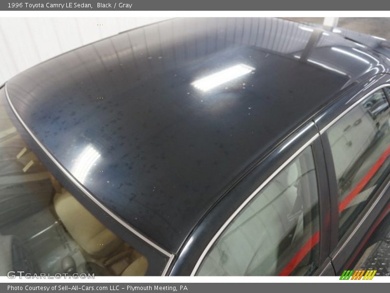 Black / Gray 1996 Toyota Camry LE Sedan
