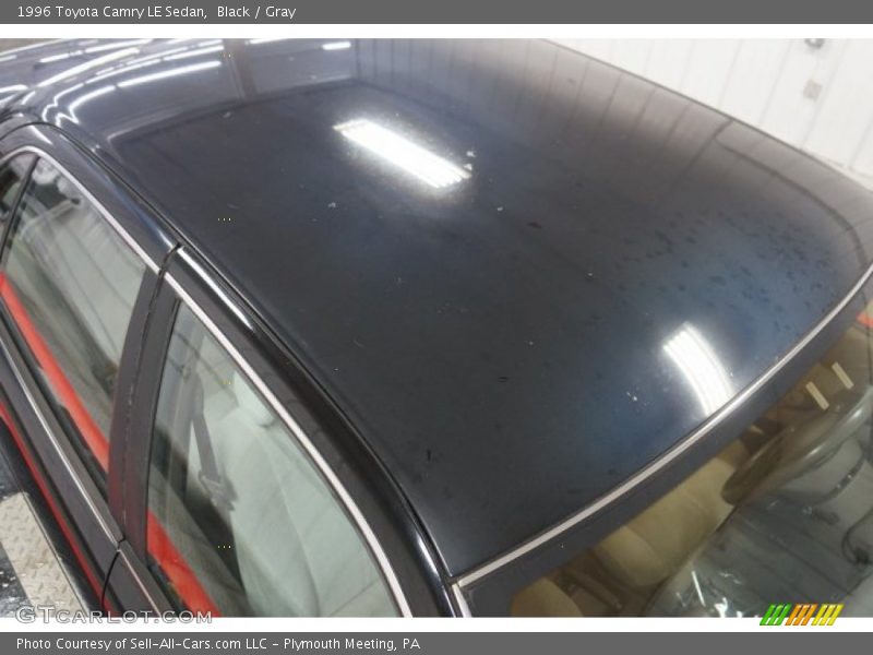 Black / Gray 1996 Toyota Camry LE Sedan